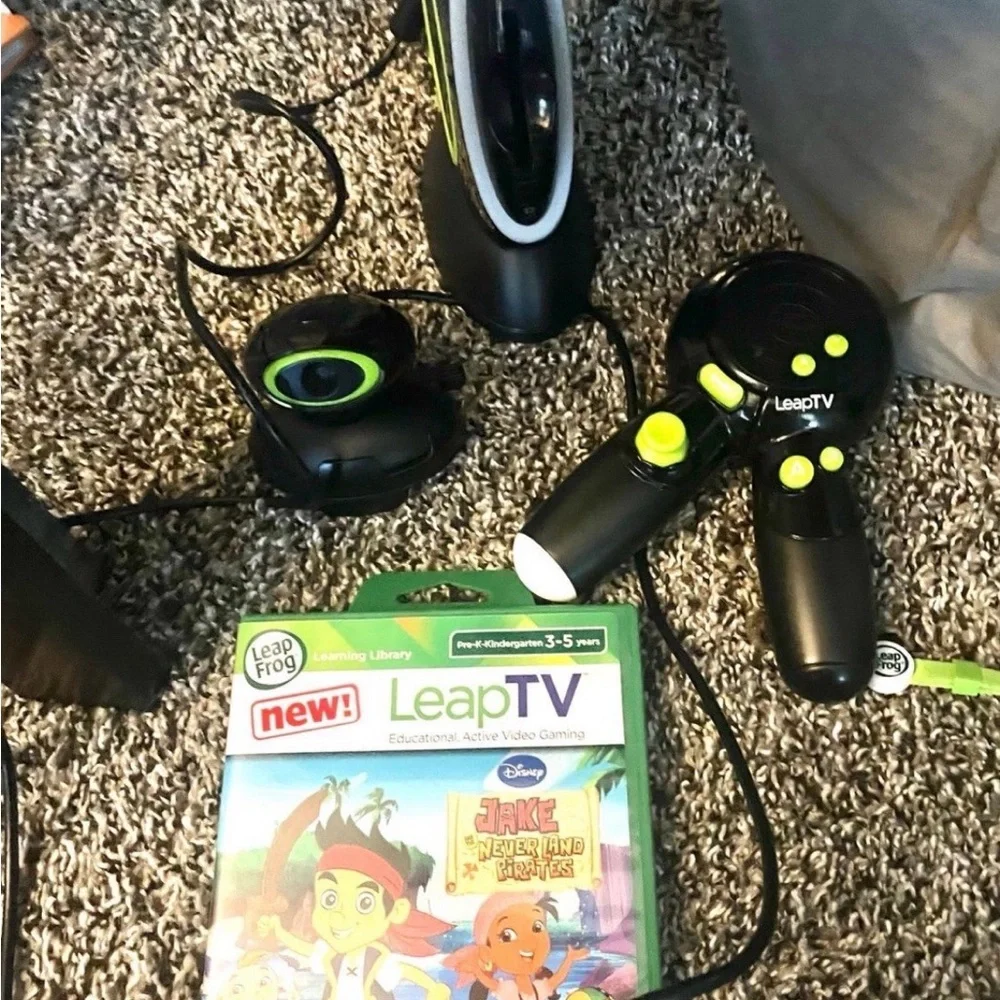 LeapTV Educational Gaming System - Black and Green